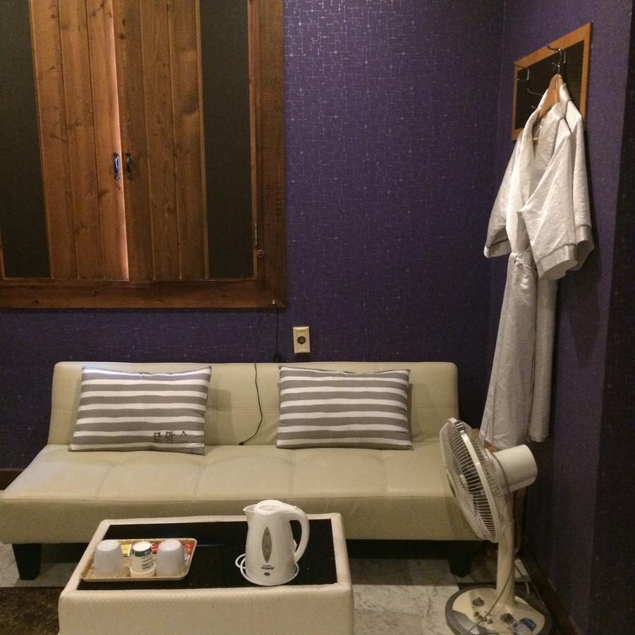 Romance Hotel Chungju Luaran gambar
